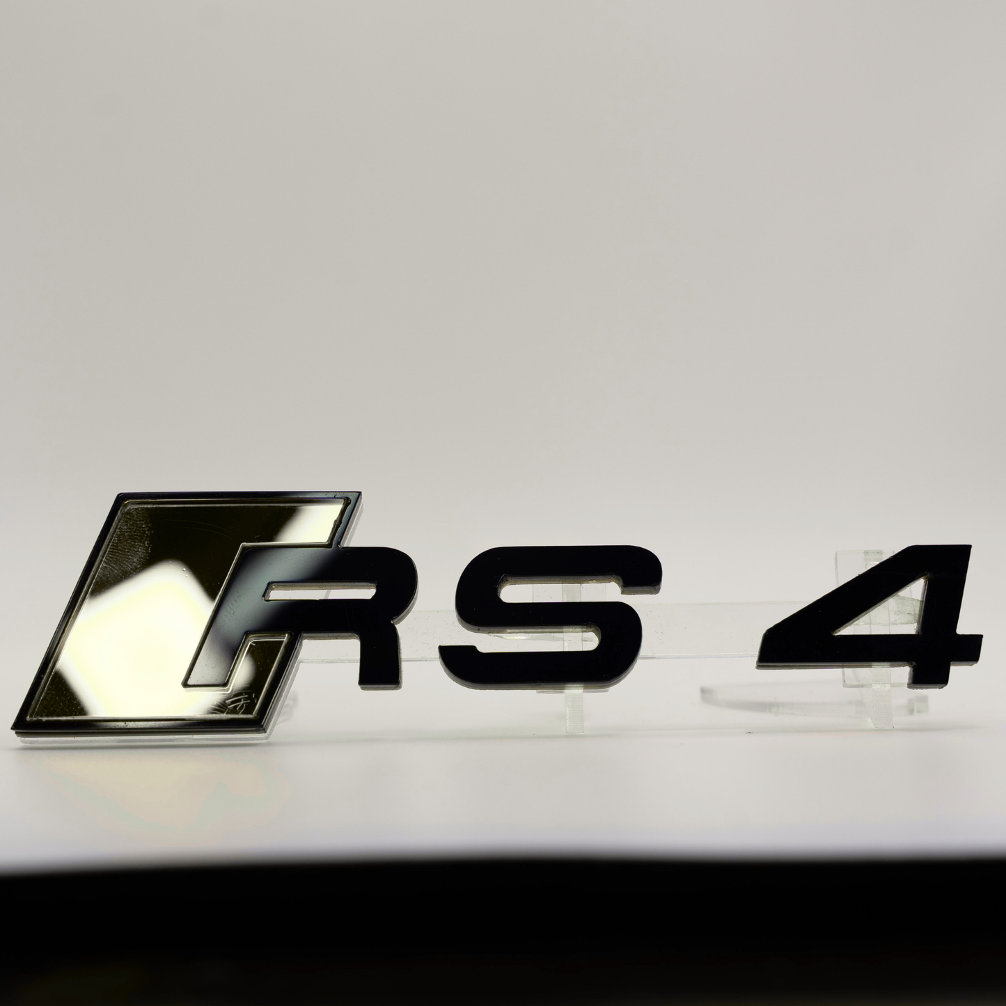 RS 4