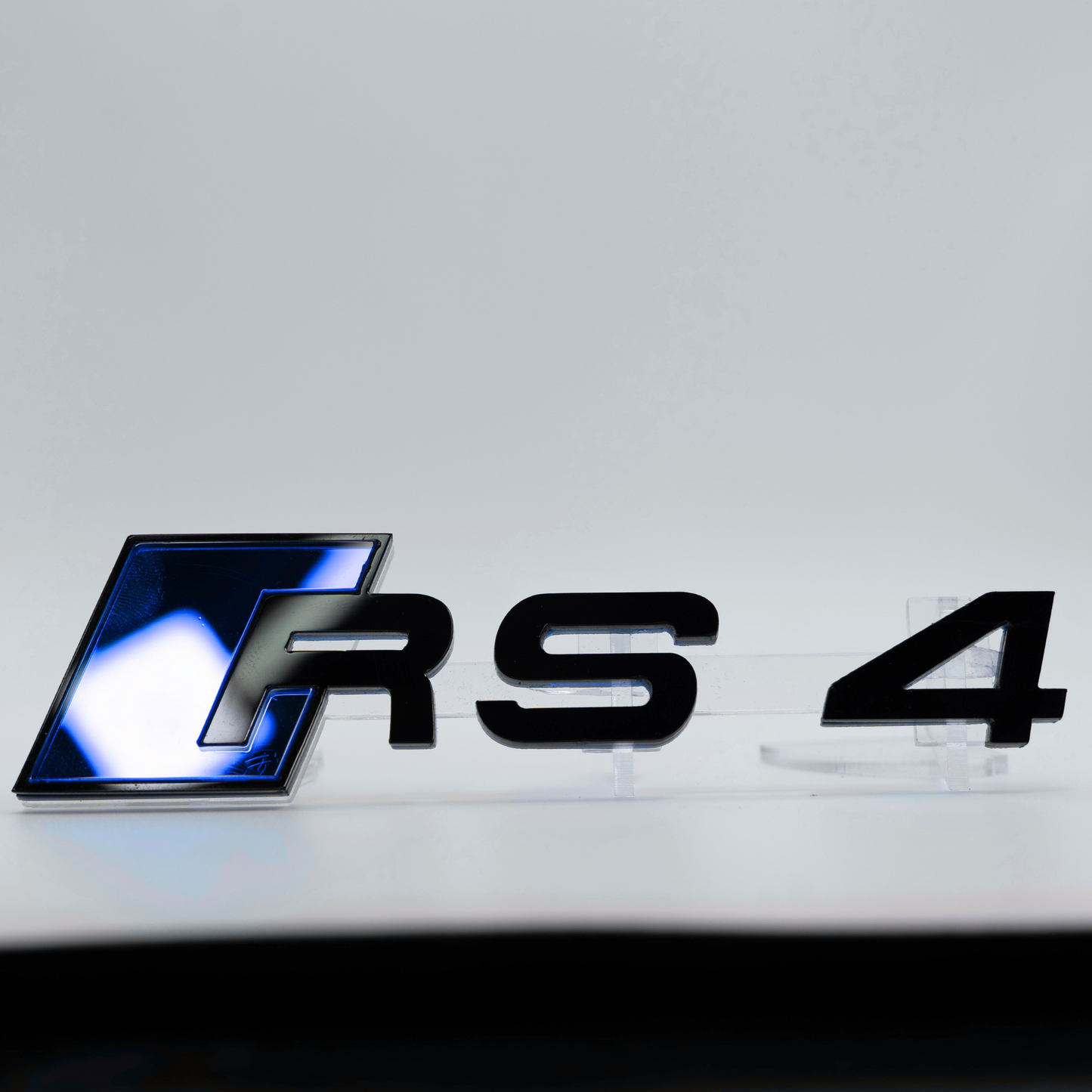 RS 4