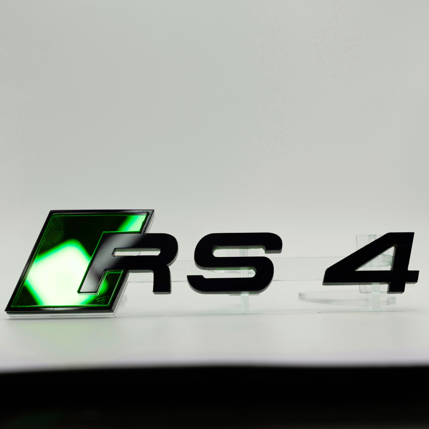 RS 4