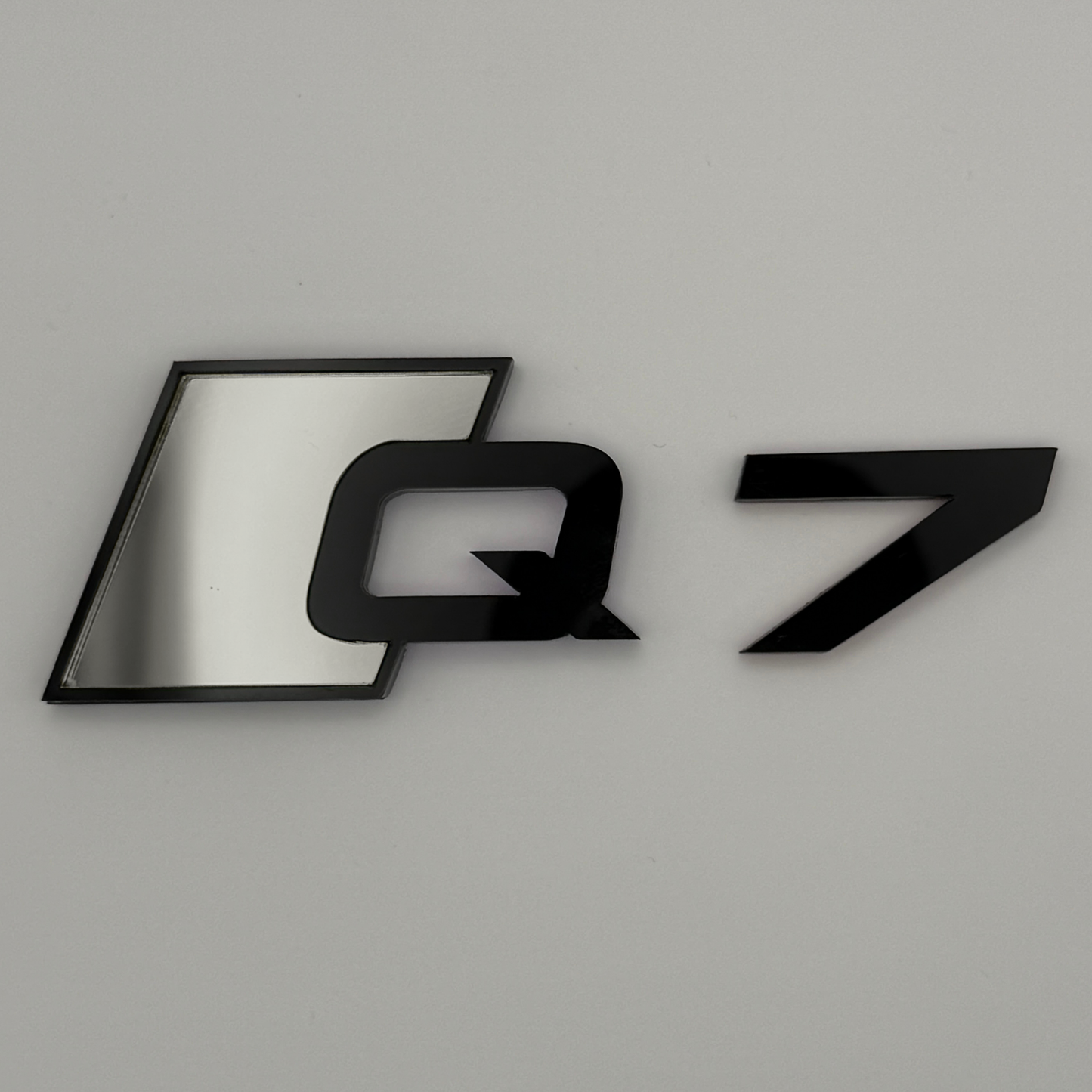 Q7