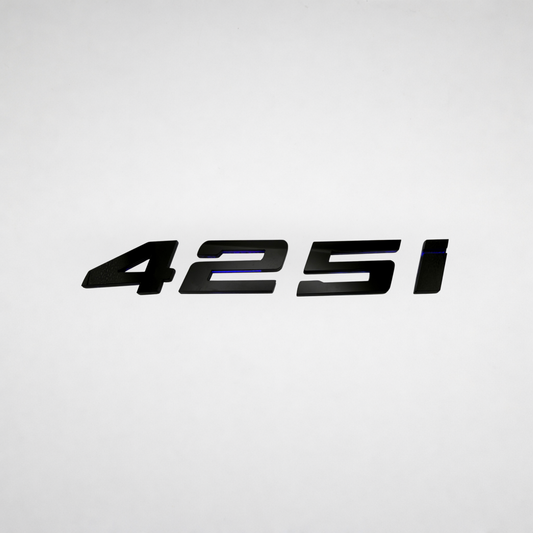 425i BMW Badge