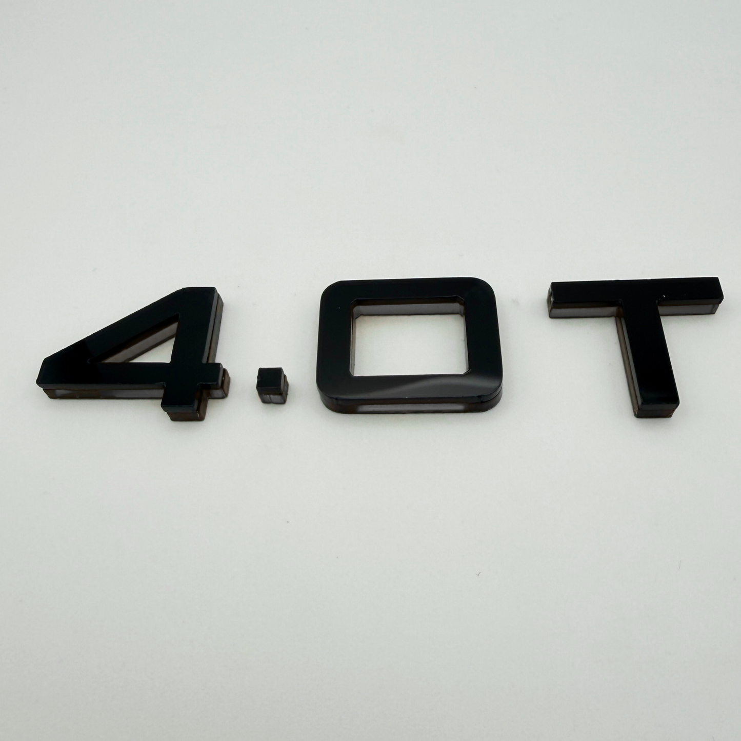 Audi 4.0 T Badge