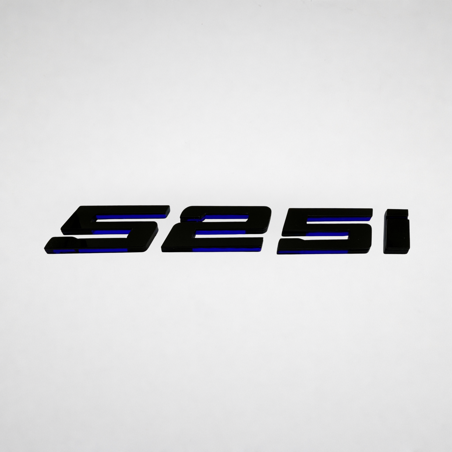 525i BMW Badge