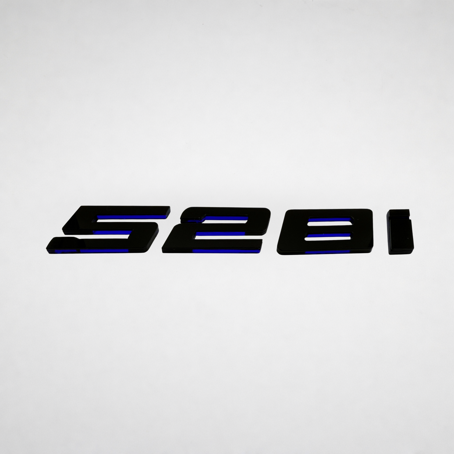 528i BMW Badge
