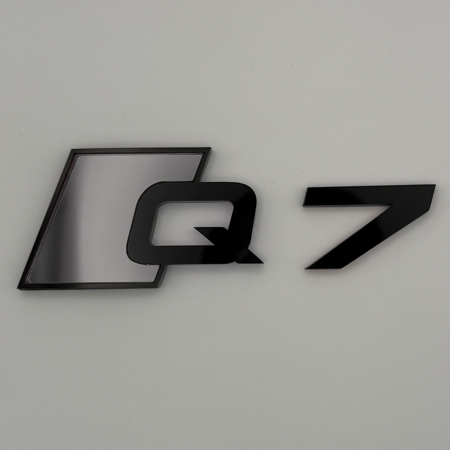 Q7