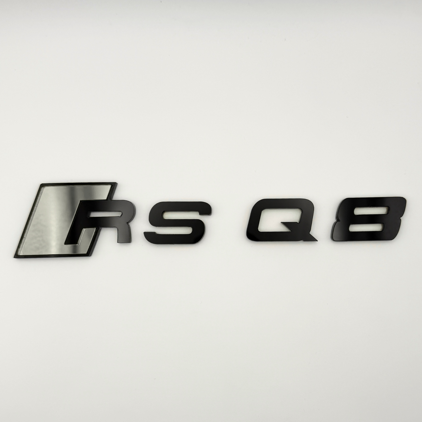 RS Q8